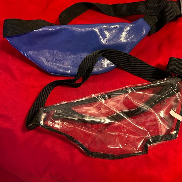 Like new condition two for one, clear and blue Fanny pack - Picture 2 of 3